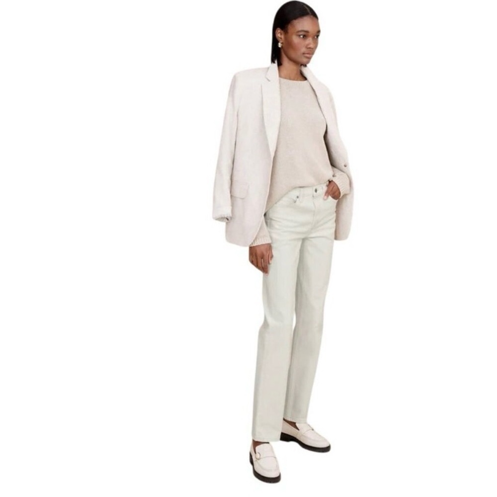 Banana Republic | The Straight Jean in Optic White/ Button Fly